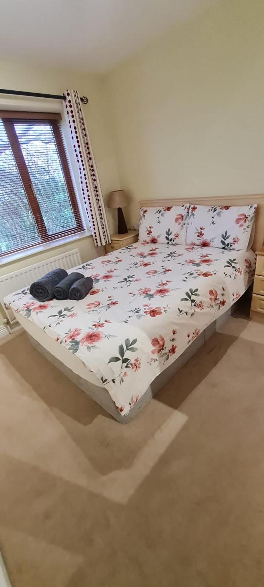 2 Bed Cosy Apartment In Heart Of Mullingar. Eksteriør bilde