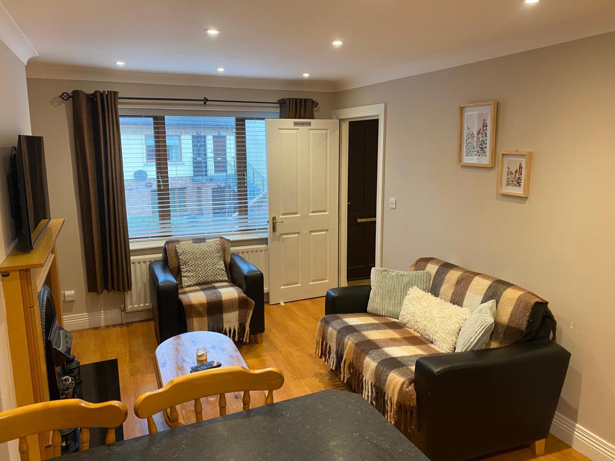 2 Bed Cosy Apartment In Heart Of Mullingar. Eksteriør bilde